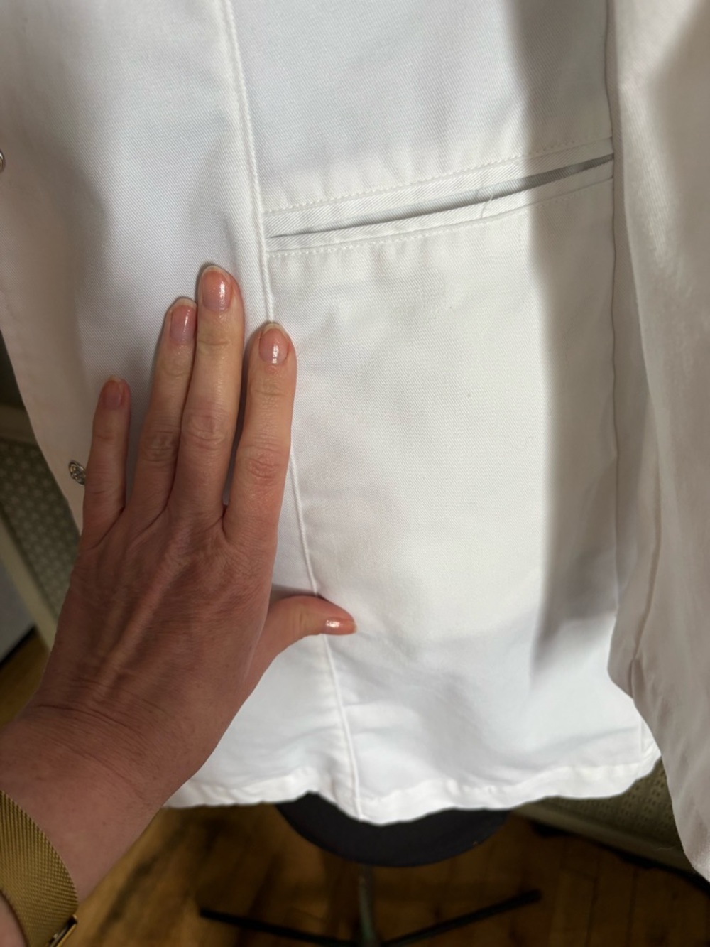 Tailored Women's Lab Coat - Picture 11 of 11